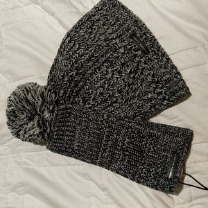 NWT Rebecca Minkoff Beanie Arm Warmer Set